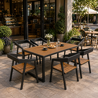 Ensemble de table à manger rectangulaire en WPC avec cadre en métal noir et 4 chaises, moderne, imperméable, pour l'extérieur, patio, jardin