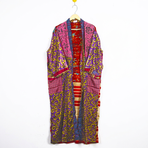 Kimono en satin de soie vintage élégant et magnifique pour femme, fait main, imprimé patchwork indien, col en V, confortable, longue chemise de nuit avec cordon de serrage - Product Image 1