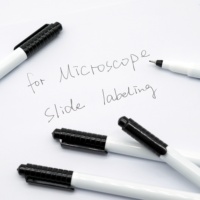 Marqueurs noirs de pointe de seringue de permanence de haute couleur pour l'étiquetage de lame de microscope Pas facile à décoller par corrosion chimique