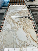 Marbre Calcite Moderne Calacatta Gold à Veines Épaisses, Grandes Dalles Polies Imperméables pour Mur, Usage Extérieur, Blanc Doré