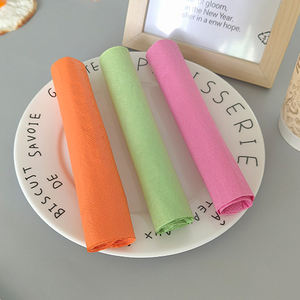 Pour serviettes de table imprimées en relief jetables 2 plis certifiées FSC, paquet plié de serviettes en pâte de bois vierge colorée pour <span class=keywords><strong>Cockta</strong></span> - Product Image 4