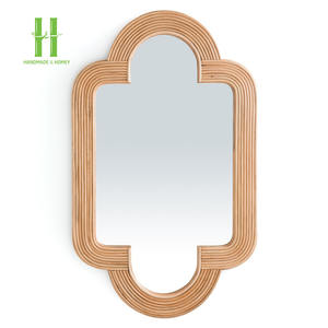 Venta al por mayor superventas espejo de ratán decoración colgante de pared hecho a mano en Vietnam con patrón de planta OEM disponible - Product Image 1