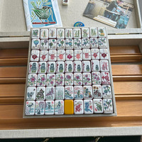 Fichas de Mahjong de Lujo Americanas Corner Walk Me, 7 Capas, Diseño Grabado, 167 Piezas, Acrílico Exquisito, Inspirado en Matryoshka, Pintado a Mano
