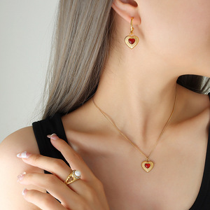 Juego de Joyería de Acero Inoxidable con Baño de Oro PVD de 18K, Resistente al Agua, Único, <span class=keywords><strong>Nunca</strong></span> se Desvanece, Collar con Colgante en Forma de Corazón, Aretes - Product Image 4