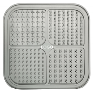 Personalizado 21 20 CM Ventosas de silicona Paquete de 2 uds. Tapete cuadrado para lamer perros con espátula y cepillo - Product Image 3