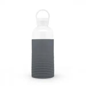 Garrafa de vidro reutilizável, garrafa de vidro de parede única e portátil com manga de silicone para estudantes