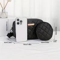 Sac bandoulière femme en gros avec motif losanges et petite pochette assortie