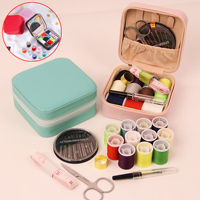 Mini kit de couture en coton style simple, épaisseur 3 mm, outils de couture à la main pour voyage, forme carrée, aiguille et fil en acier inoxydable