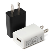 Vente d'usine ODM/OEM Chargeur mural USB simple 5W 5V/1A ignifuge avec prise EU/US pour téléphone portable, multi-protection