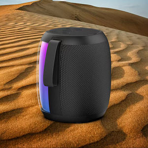 Haut-parleur <span class=keywords><strong>Bluetooth</strong></span> portable Système audio HIFI Son RGB Lumière Stéréo Surround TWS Haut-parleurs de caisson de basses sans fil - Product Image 2