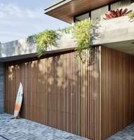 Fabrieksdirecte verkoop moderne elektrische horizontale houten schutting aluminium veiligheids automatische garagedeur panelen strips voor thuisgebruik
