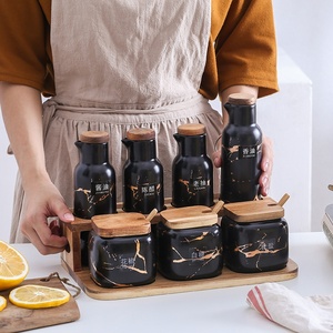 Ensemble de distributeurs en céramique de 8 oz et <span class=keywords><strong>vinaigre</strong></span>, kit de condiments en porcelaine avec Base en bambou - Product Image 6