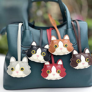 Pendentif tête de chat Kawaii en cuir PU, porte-clés pour femme, breloque mignonne pour sacs, décorations et accessoires - Product Image 2