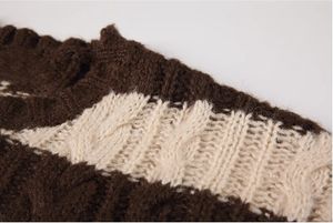 Logotipo personalizado ODM y OEM American Irregular Holes Twist Pullover Suéter a rayas Suéter de hombre Suéter suelto y cómodo - Product Image 3