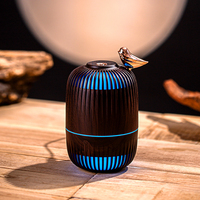Humidificateur ultrasonique portable 280 ml avec lumière LED, stérilisateur d'aromathérapie en plastique, idéal pour hôtel, camping-car, bureau, chambre à coucher