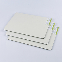 Panneaux muraux en PVC vert BPC imperméables pour la rénovation rapide, panneaux de douche en pierre pour murs