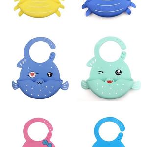 Bavoirs pour bébé personnalisés en gros, bavoirs d'alimentation imperméables pour bébé, bavoirs en silicone souple écologiques avec récupérateur de miettes - Product Image 4