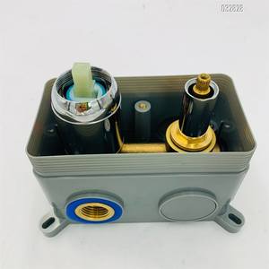 Design moderno cromato finitura superficiale in ottone corpo freddo e caldo miscelatore doccia <span class=keywords><strong>rubinetto</strong></span> corpo applicato per il sistema doccia incorporato - Product Image 3