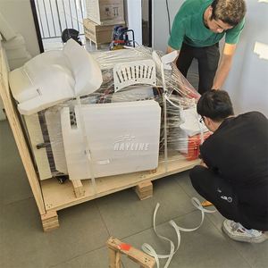 Système laser à fibres spécialisé pour le soudage par points des cartouches filtrantes industrielles et des boîtiers en maille métallique - Product Image 2