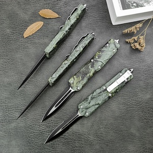 Couteau de camping multifonctionnel portable MT-A07 pour la chasse et la survie avec lame en acier, comprend un couteau extérieur brise-vitre - Product Image 4