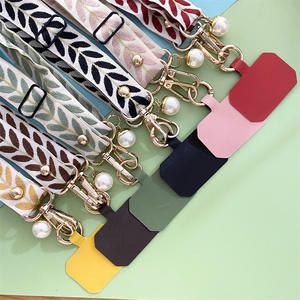 Lanière de téléphone portable réglable en polyester, cordon de cou transversal avec clip, design anti-perte, ornements suspendus en perles, charme - Product Image 1