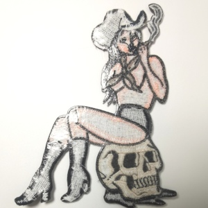 Sexy Người Phụ Nữ Đầy Đủ Trở Lại Kích Thước Thêu Sắt Trên Các Bản Vá Lỗi Xe Máy <span class=keywords><strong>Biker</strong></span> Áo Khoác Quần Áo May Thêu Các Bản Vá Lỗi - Product Image 6