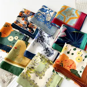 Luxury Brand Square Silk Scarf 100% Polyester Green Beige Scarf Custom Flower Printing 70*70cm Silk Scarf