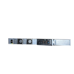 Commutateur L3 hébergé de la série Catalyst 9200L C9200L-24PXG-4X-E avec 24 ports PoE+, empilable, prise en charge des VLAN, niveau entreprise - Product Image 2