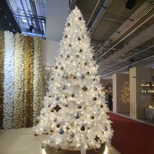 Árbol de esfera iluminada comercial gigante de 7 pies, 8 pies, 9 pies, motivo iluminado <span class=keywords><strong>para</strong></span> exteriores 3D, esfera de luz, árbol de Navidad con bola dorada - Product Image 1