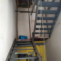 Fabricant chinois de rampes d'escalier métalliques flottantes pour escaliers intérieurs droits centraux en petits espaces