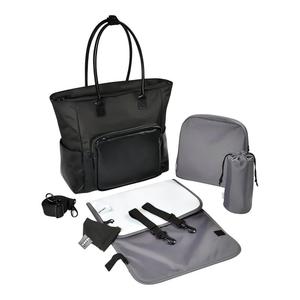 Sac à dos pour bébé en nylon imperméable et simili cuir, utilisable de trois façons, avec fermeture éclair et doublure en polyester - Product Image 2