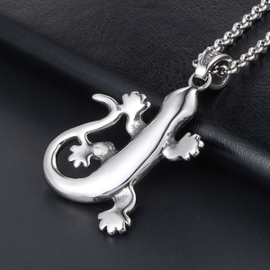 Collier avec pendentif gecko en acier inoxydable, collier à thème animal pour hommes et femmes SP568 - Product Image 4