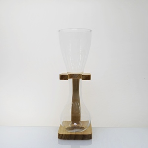 Bicchieri da <span class=keywords><strong>Birra</strong></span> in Vetro Personalizzati Quattro 4 Kwak - con Base in Legno - Product Image 4