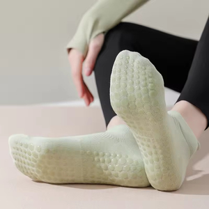 High Quality Custom Logo Women's Yoga Pilates Grip <b>Socks</b> Non Slip Anti Slip Gym Yoga <b>Socks</b> Wholesale - Product Image 5