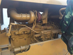 Bulldozer sur chenilles CAT D6D d'occasion en parfait état, faible consommation de carburant, équipement lourd - Product Image 6