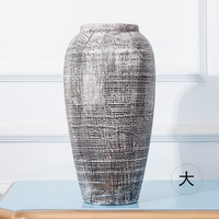 Vase en céramique antique de luxe, design unique et simple, pour la décoration de la maison