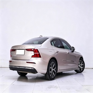 รถวอลโว่ S60 ปี <span class=keywords><strong>2022</strong></span> เครื่องยนต์ 2.0 ลิตร เกียร์ DCT รุ่น Luxury รถซีดานขนาดกลาง สำหรับการส่งออกทั่วโลก - Product Image 3