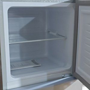 Réfrigérateur-congélateur multifonctionnel 132L pour usage domestique et commercial, adapté aux foyers à 3 portes - Product Image 5