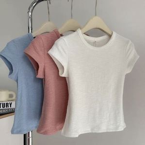 เสื้อยืดแฟชั่นทรงเข้ารูป ยาวพิเศษ เซ็กซี่  แบบสั่งทำสีดำ ผ้าฝ้าย 95% ผสมสแปนเด็กซ์ 5% ผู้ผลิตเสื้อยืดสั่งทำสำหรับผู้หญิง - Product Image 1