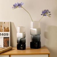 Vase carré en verre néoclassique vintage, design artistique haut de gamme, arrangement floral hydroponique de niche pour table de salon