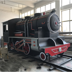 Sculpture de locomotive à vapeur en métal sur mesure, grande taille, montage au sol extérieur, design industriel, durable - Product Image 1