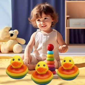 Lot promotionnel de mini canards en caoutchouc arc-en-ciel de 2 pouces, jouets de bain flottants sécurisés pour la baignoire, avec logo personnalisé et couleurs éducatives - Product Image 3