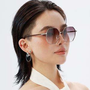 Nouvelles lunettes de soleil polarisées à monture hexagonale pour femmes, verres TAC UV400 dorés, protection solaire classe 2, lunettes de conduite tendance pour l'extérieur - Product Image 2