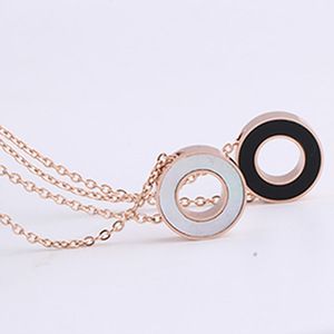Collar Minimalista Hueco con Incrustaciones de Concha Blanca de 15 mm para Parejas Europeas y Americanas, de Acero Inoxidable y Titanio, Joyería para Uso Diario, Regalo - Product Image 2