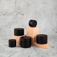 Pots en plastique PET noir mat de luxe 30ml 50ml, emballage cosmétique avec bouchon à vis givré, logo personnalisé, pour soins de la peau, beurre corporel et gommage