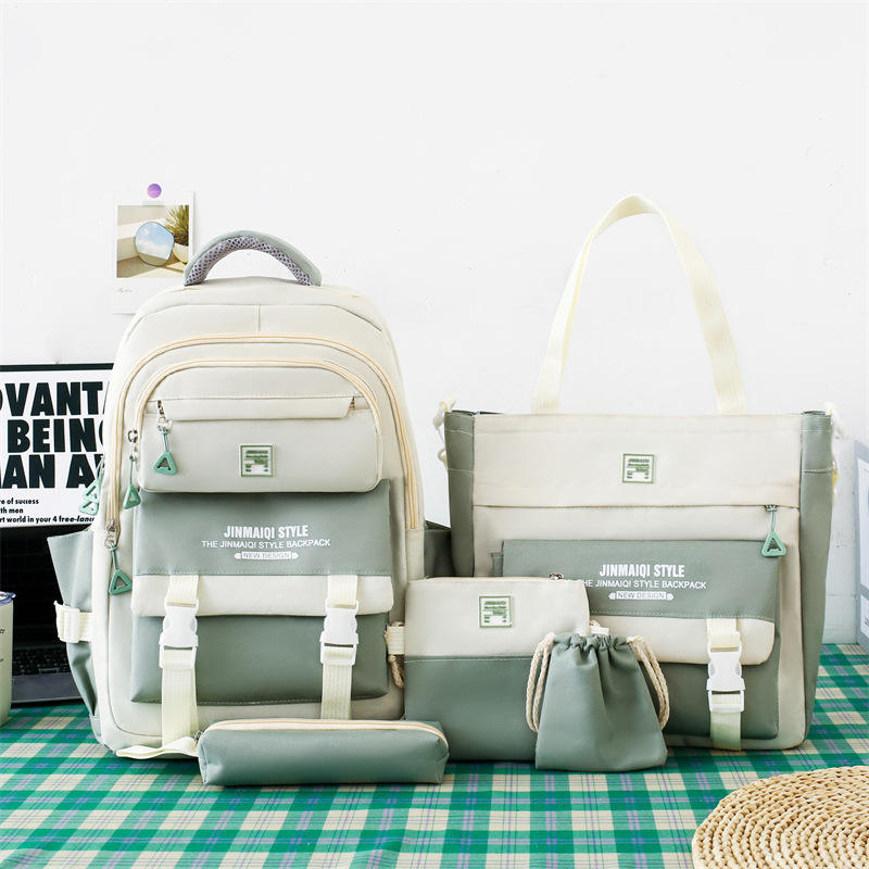 สีเขียว