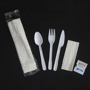 Juego de cubiertos de plástico desechables con servilleta, sal y pimienta, azúcar, cuchillo, tenedor, cuchara, juego de cubiertos con estuche, utensilios de comida para comer - Product Image 4