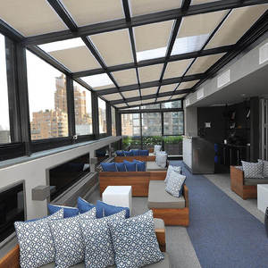 Stores occultants modernes <span class=keywords><strong>pour</strong></span> puits <span class=keywords><strong>de</strong></span> lumière encastrés avec commande électrique, protection UV et conception étanche - Product Image 4