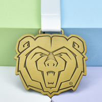 Médaille de sport personnalisée en alliage de zinc, finition or antique, émail souple, gaufrage 3D, récompense de championnat avec ruban et cordon