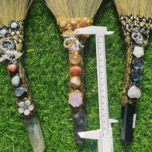 Wholesale Folk Crafts Fluorite Magic Broom <strong>Crystals</strong> Polished Amethyst <strong>Witch</strong> Broom Energy Quartz Gemstone Model Love Decor Gifts - Product Image 5